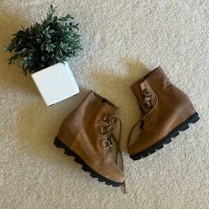 Sorel Joan of Arc Boots